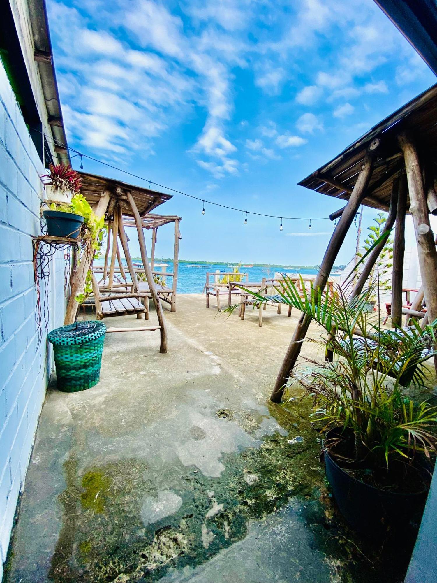 Js House View Hostel Karimunjawa Exterior photo